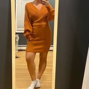 Vici orange sweater dress with removable belt medium
